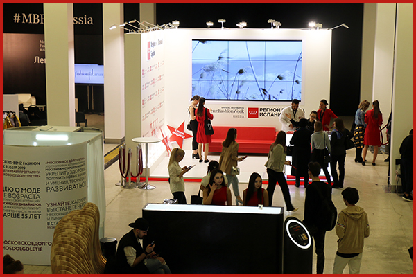 The FRESHEXPO specialists built up the exhibition stand for «Region of Madrid Spain» for MERCEDES BENZ FASHION WEEK 2019